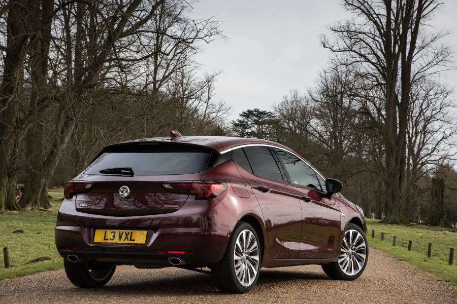  Vauxhall Astra Turbo Ultimate 2018 года  (фото 12 из 14)